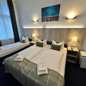 Seifert Am Kurfuerstendamm Berlino